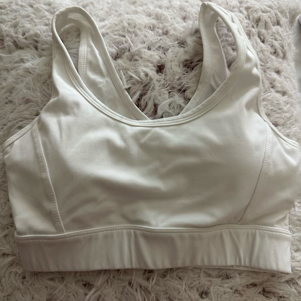 NVGTN sports bra